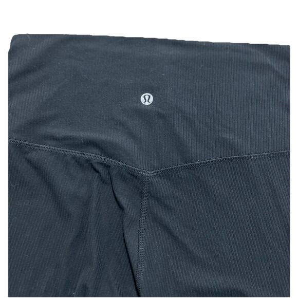 Lululemon Women’s Size 8 Black Align Ribbed High-Rise Pant 25" - Picture 6 of 9